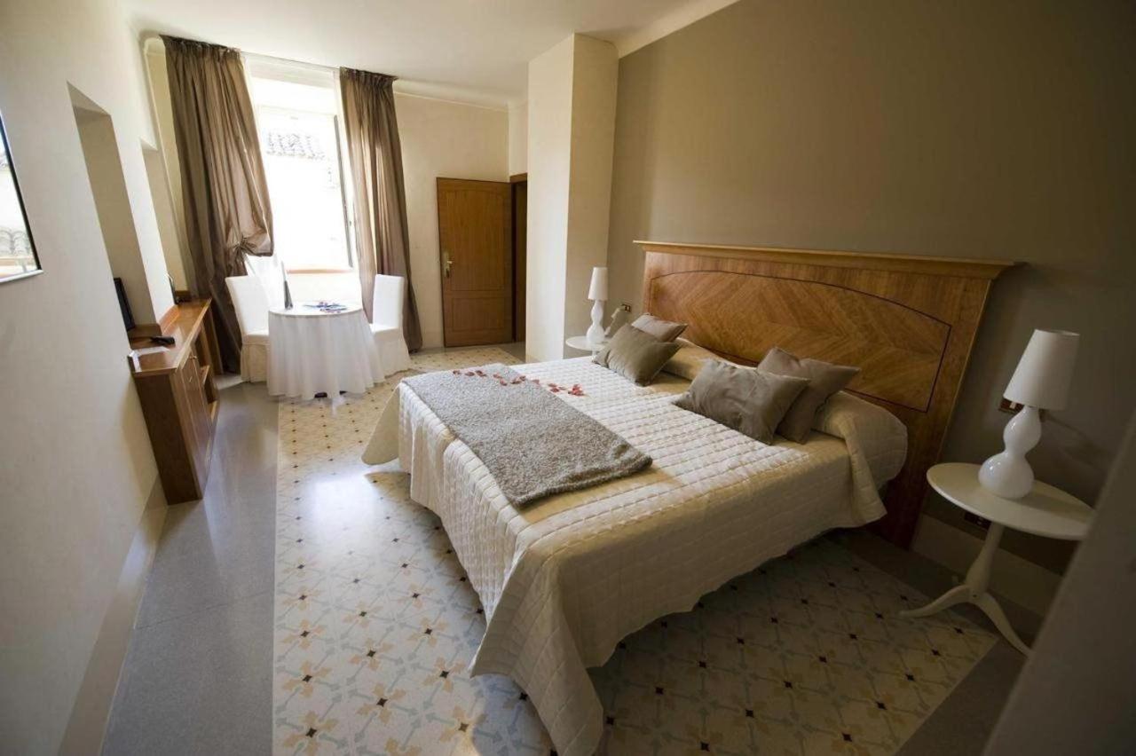 Montegiardino Albergo Diffuso ซานมารีโน ภายนอก รูปภาพ